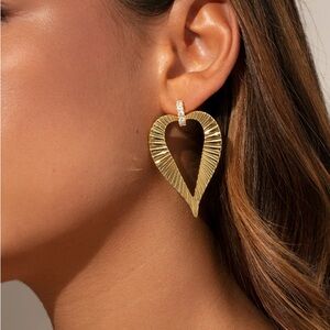 NWT Uncommon James Honeymoon earrings